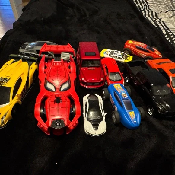 Race & Sports Car Lot!! Hot item! 10 race and sports cars for every kid. - Picture 3 of 10